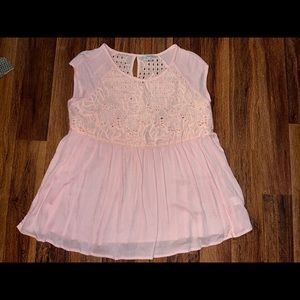 Pink, lace, flowy blouse. In great condition, only worn a couple of times.